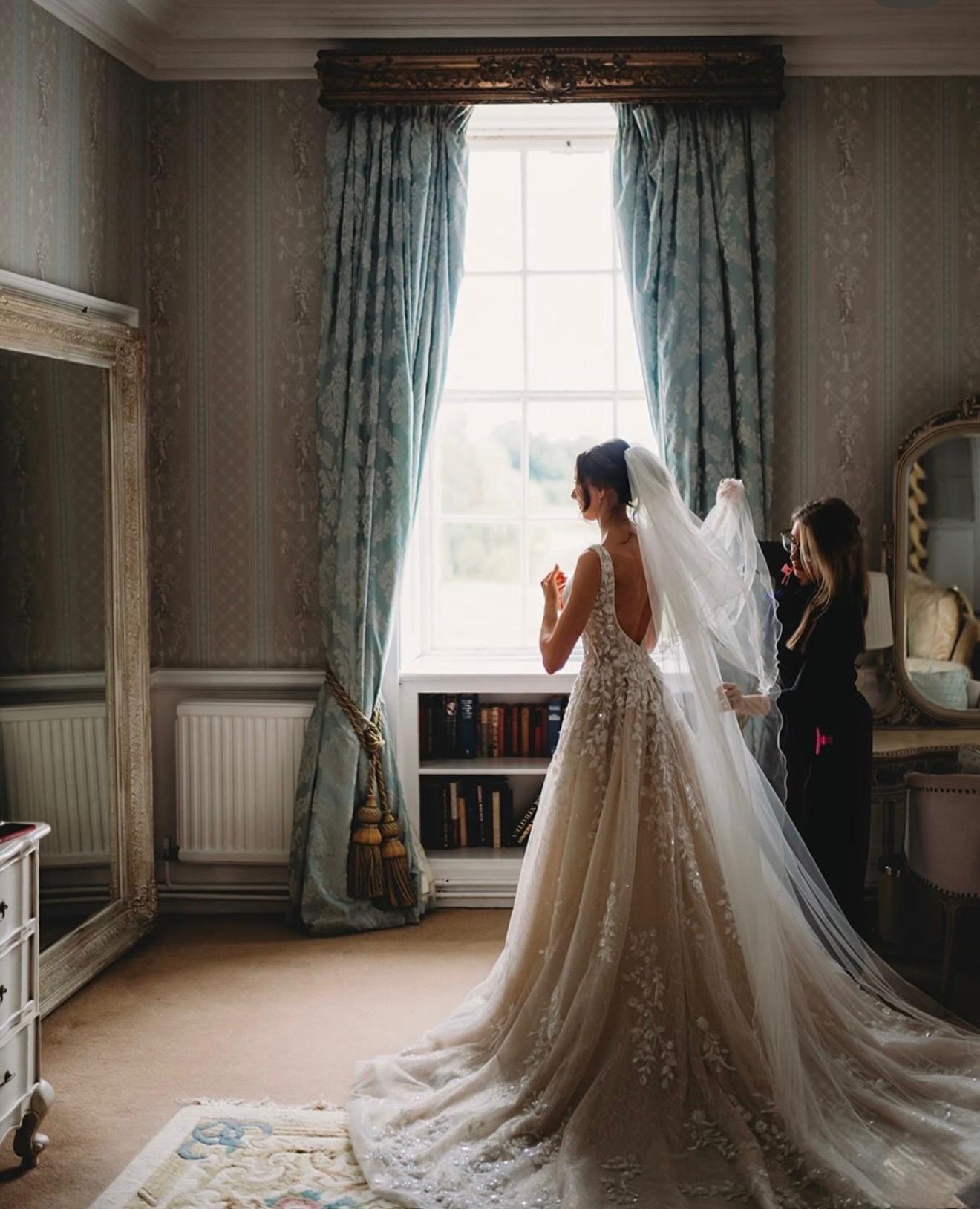 Elegant wedding hair by Loved Up by Lucie